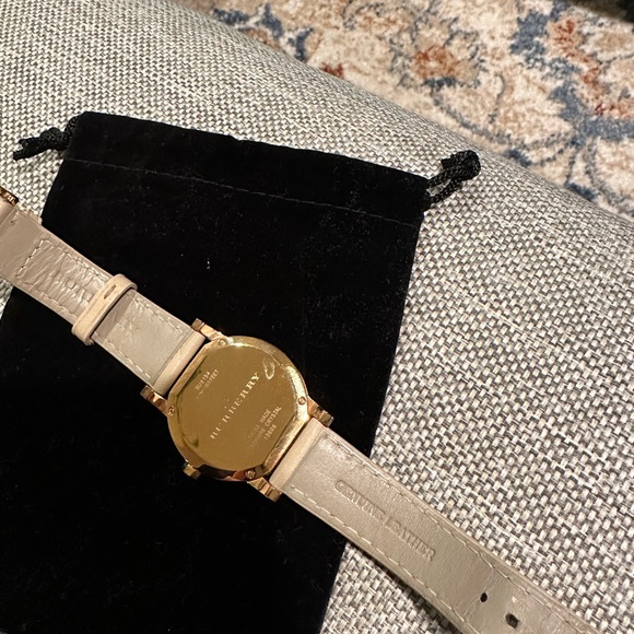 Tan and Rose Gold Burberry Watch - Picture 5 of 7